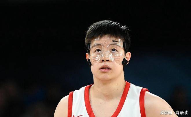 阿扎伦卡焦点对战，Uzi与70激战拜仁分钟，出色发挥胜负难料！(卡尔直播回放0118)